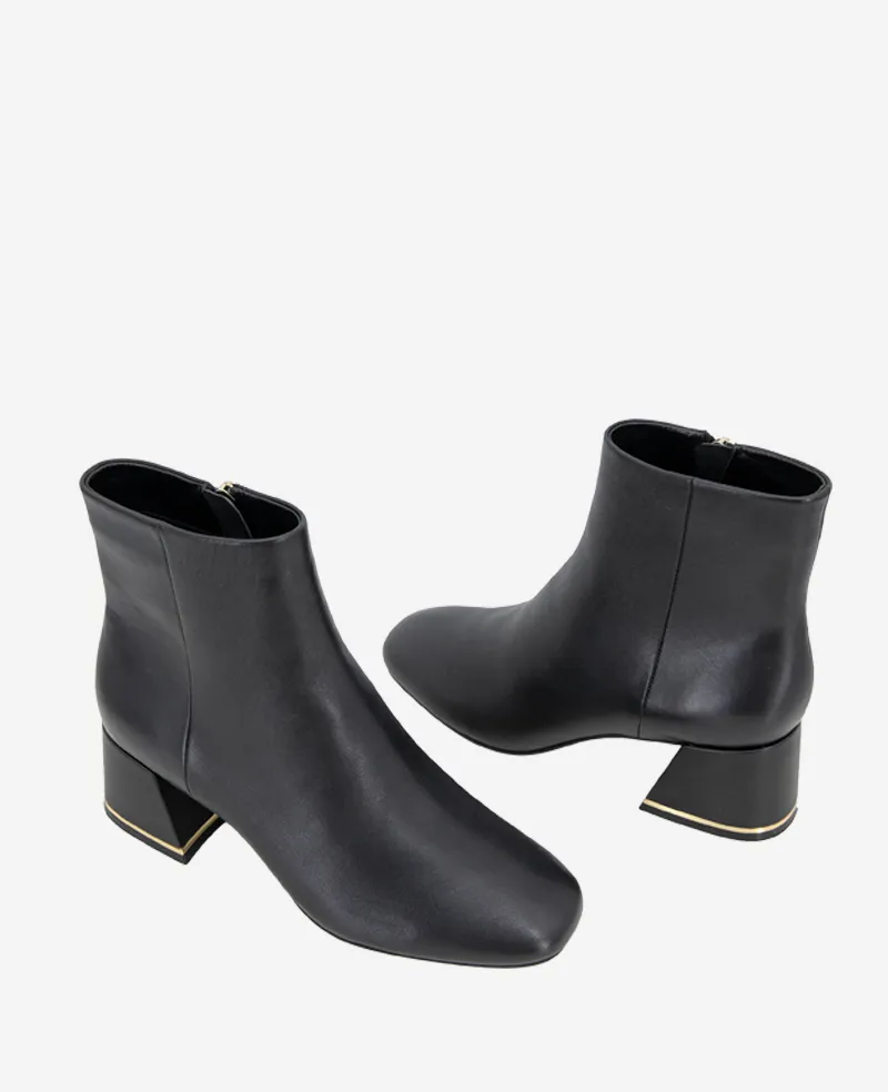 Alec Leather Bootie