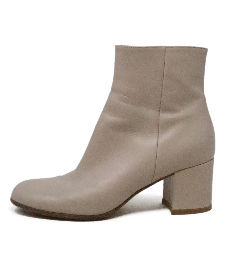 Gianvito Rossi Beige Leather Booties sz 7.5