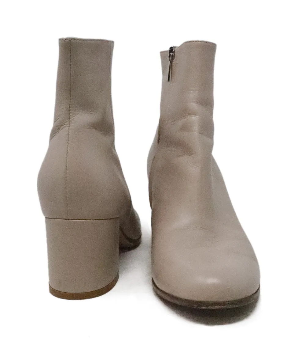 Gianvito Rossi Beige Leather Booties sz 7.5