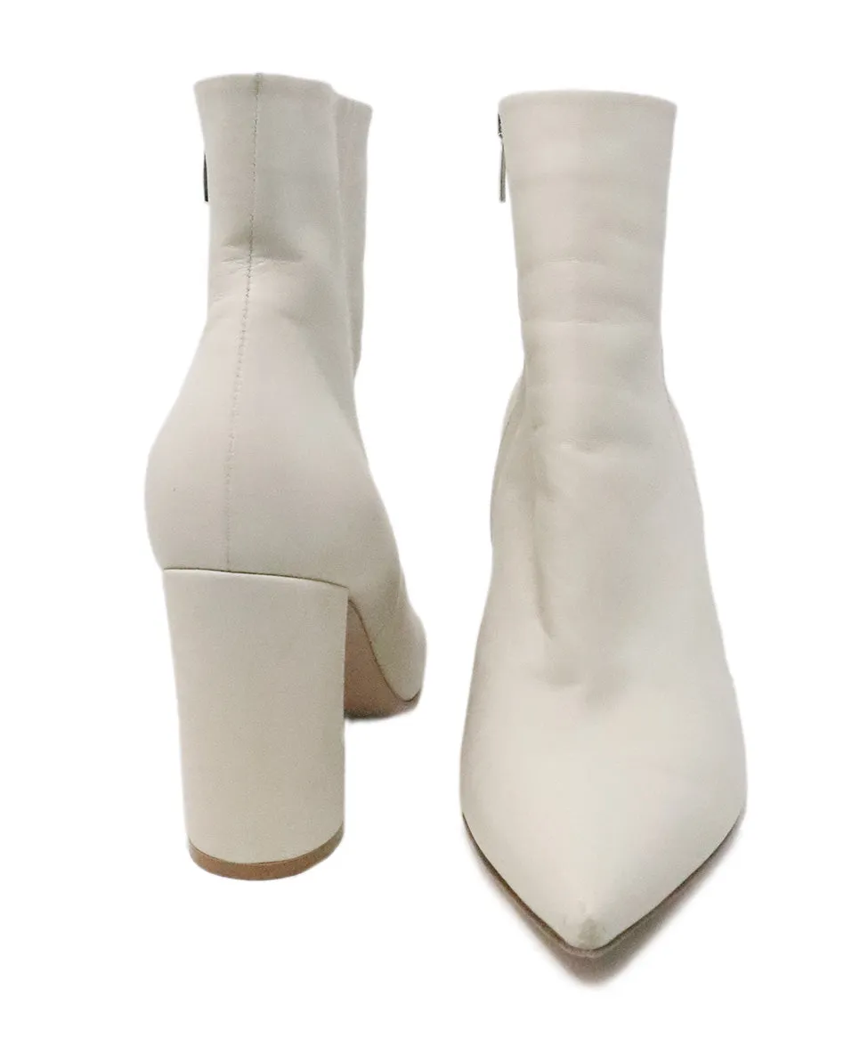 Gianvito Rossi White Leather Booties sz 7.5